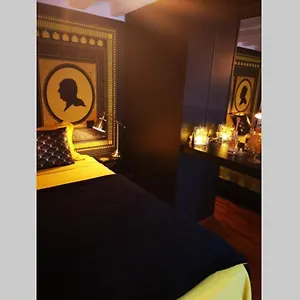 Le Boudoir France